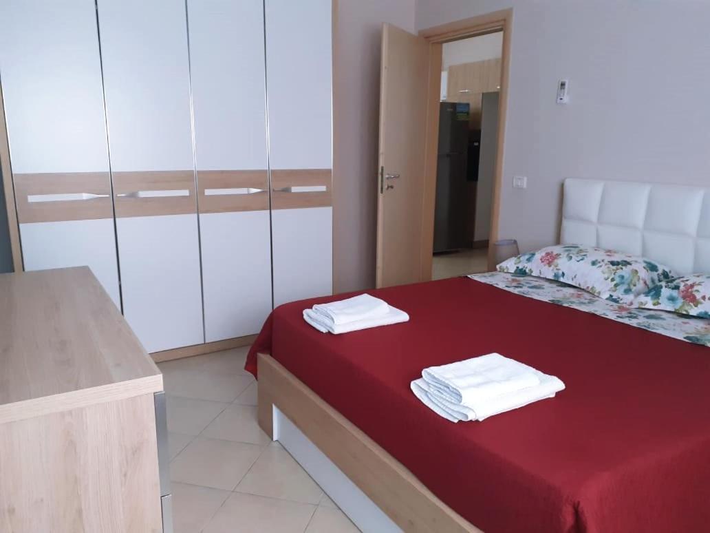Beach Apartments Era Орікум Екстер'єр фото
