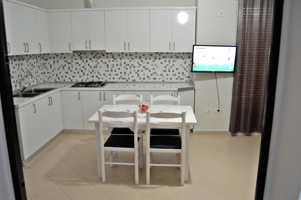 Beach Apartments Era Орікум Екстер'єр фото